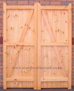 Rear view of our Denbigh softwood driveway gates