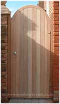 Wooden pedestrian gates in hardwood and softwood