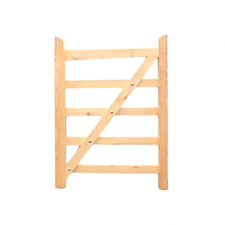 Single five bar estate gate in softwood
