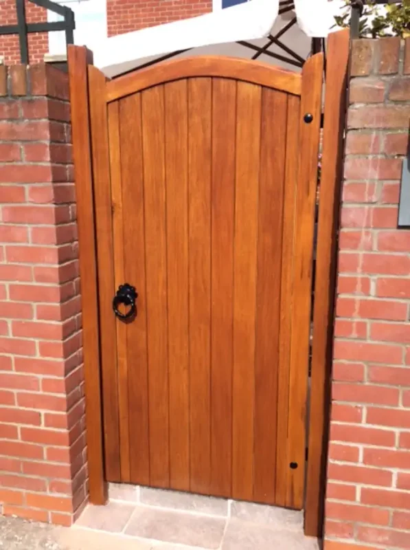 curved headed pedestrian gates