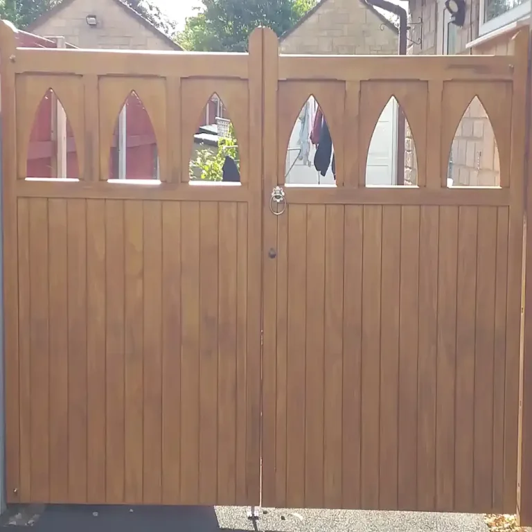 trefnant driveway gate pair